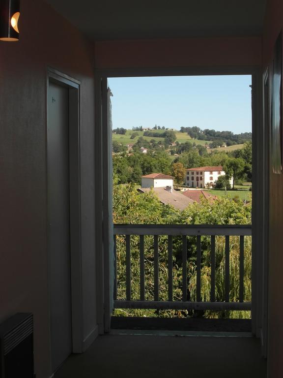 Hotel Restaurant Le Perigord Maurs Exterior photo