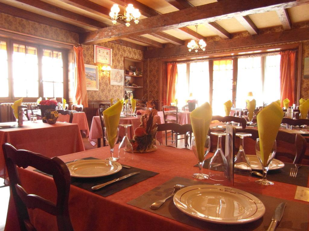 Hotel Restaurant Le Perigord Maurs Exterior photo